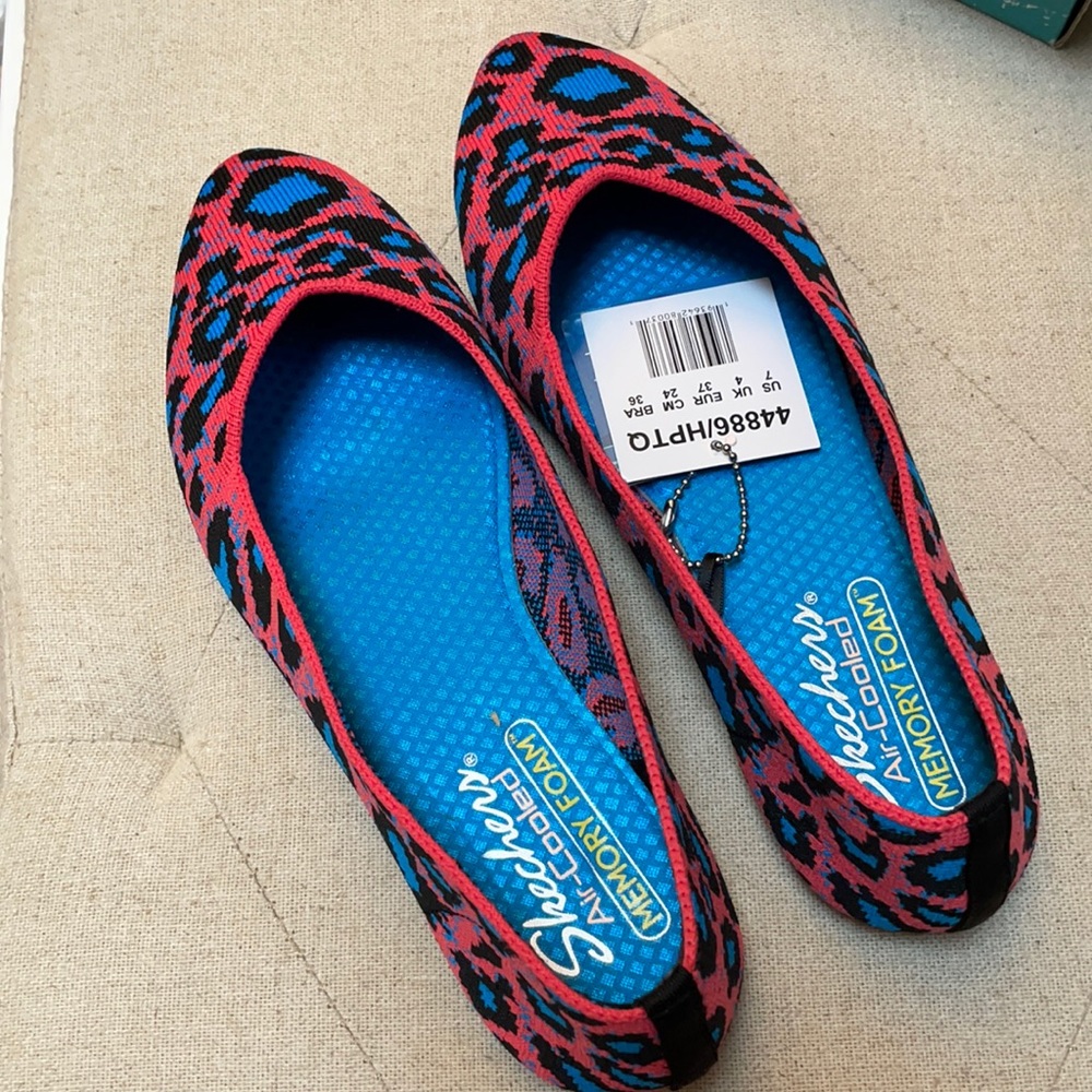 Sketchers leopard flats